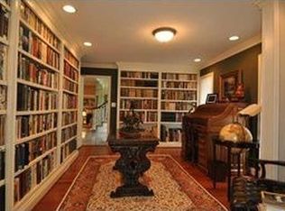 3027 Lynndale Rd, Virginia Beach, VA 23452