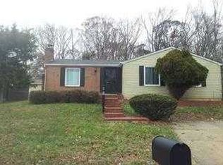 5409 Galloway Dr, Oxon Hill, MD 20745