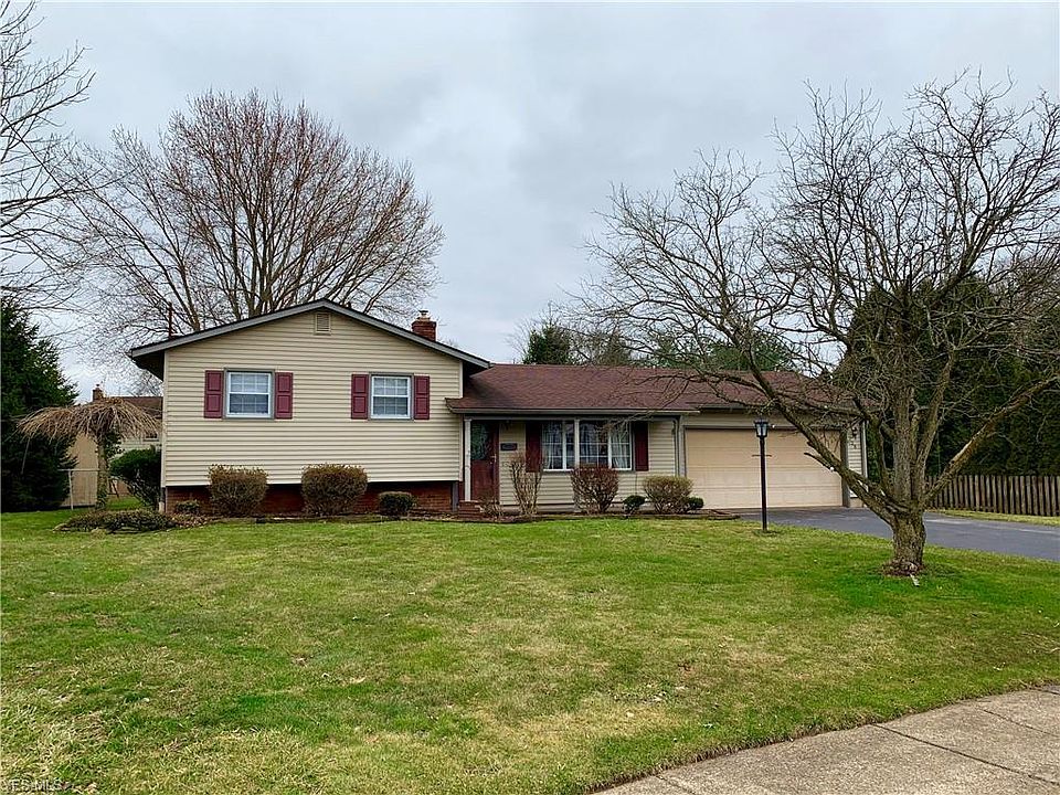 1st image of 28 Bob White Ct