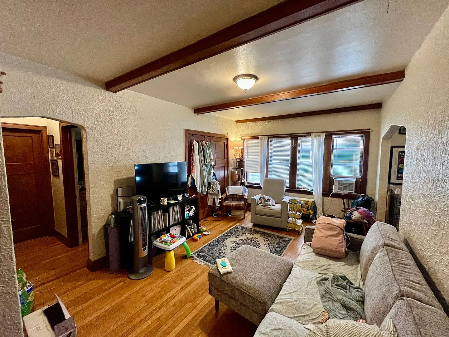4422 N Oakland Ave — Photo 2