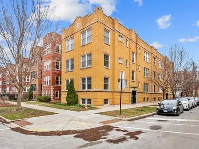 2658 W Gunnison St APT 1, Chicago, IL, 60625