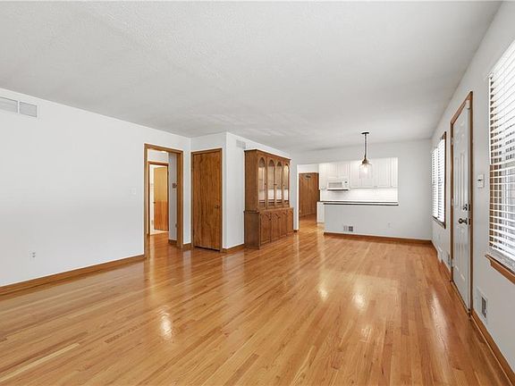 5th image of 10516 E 35th St S