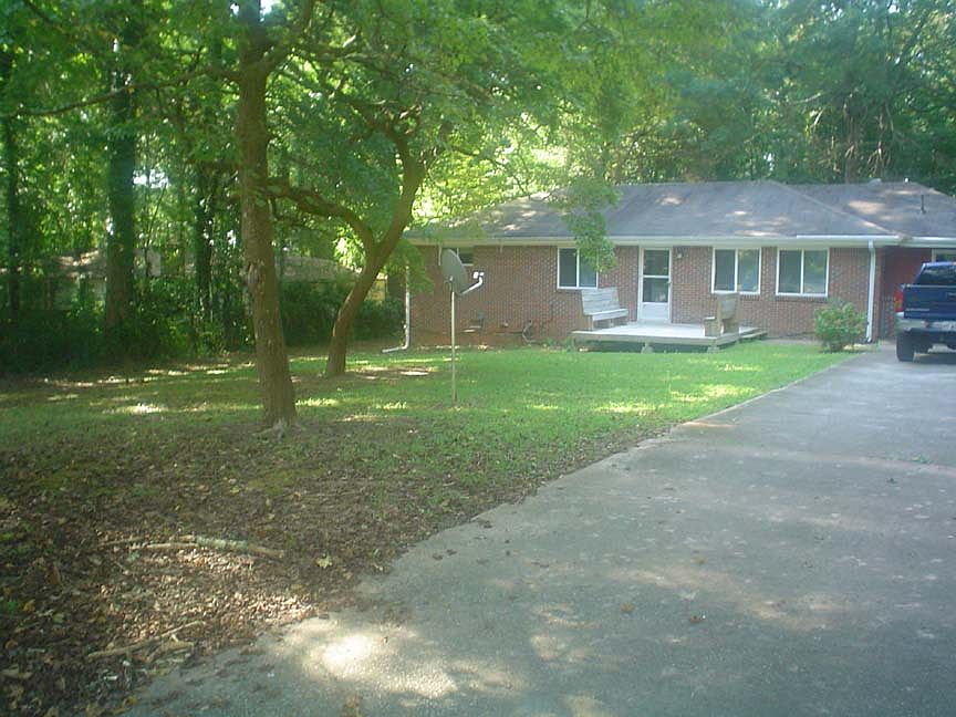 2nd image of 1767 Blossom Ln