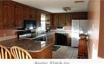 kitchen updated tile flr granite counter