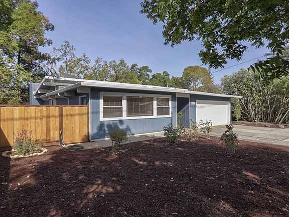3rd image of 4207 Park Blvd