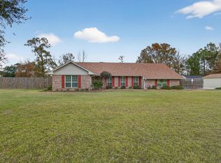 310 Pinemont Dr, Sour Lake, TX 77659