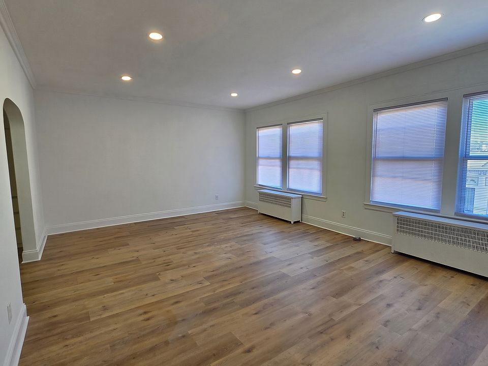 1st image of 78 Main St APT 2