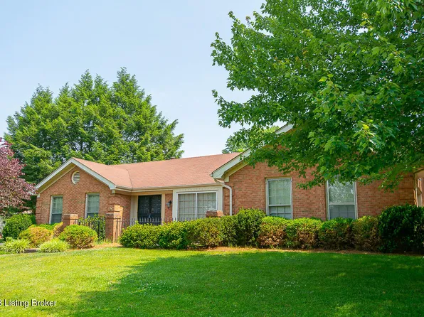 11113 Halkirk Pl, Douglass Hills, KY 40243