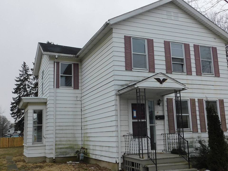 2nd image of 34 George St