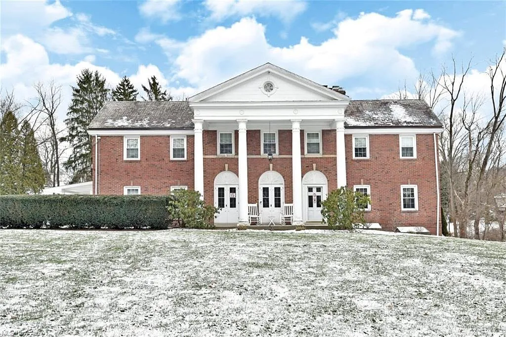 68 Poland Manor Dr photo 1