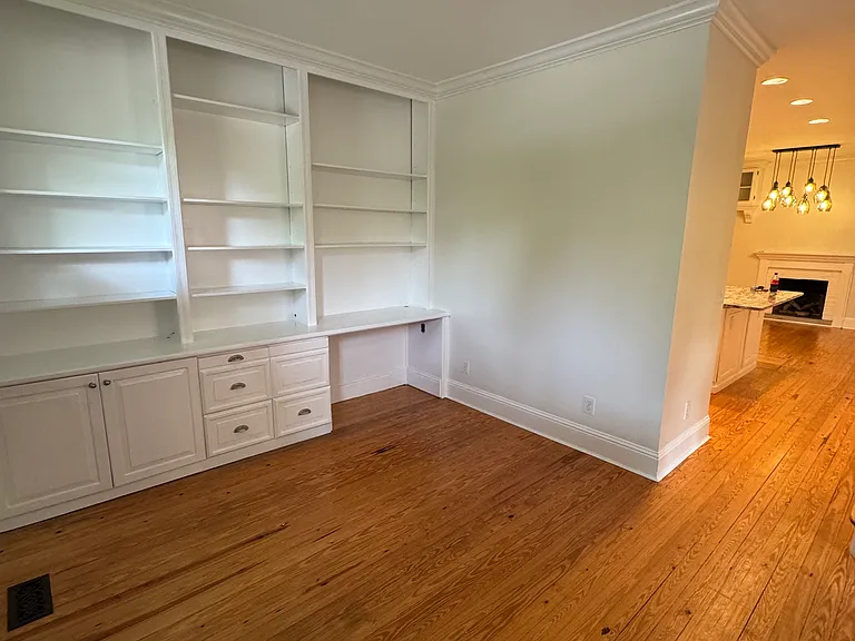 127 Jones St — Photo 4