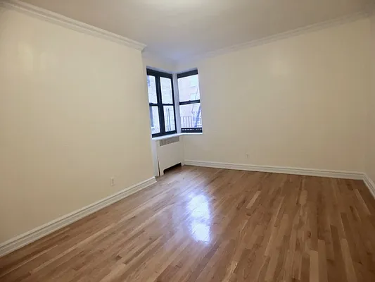 Rented by Sovereign Associates | media 19