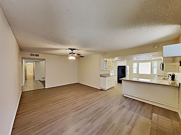 5th image of 5826 W Grovers Ave