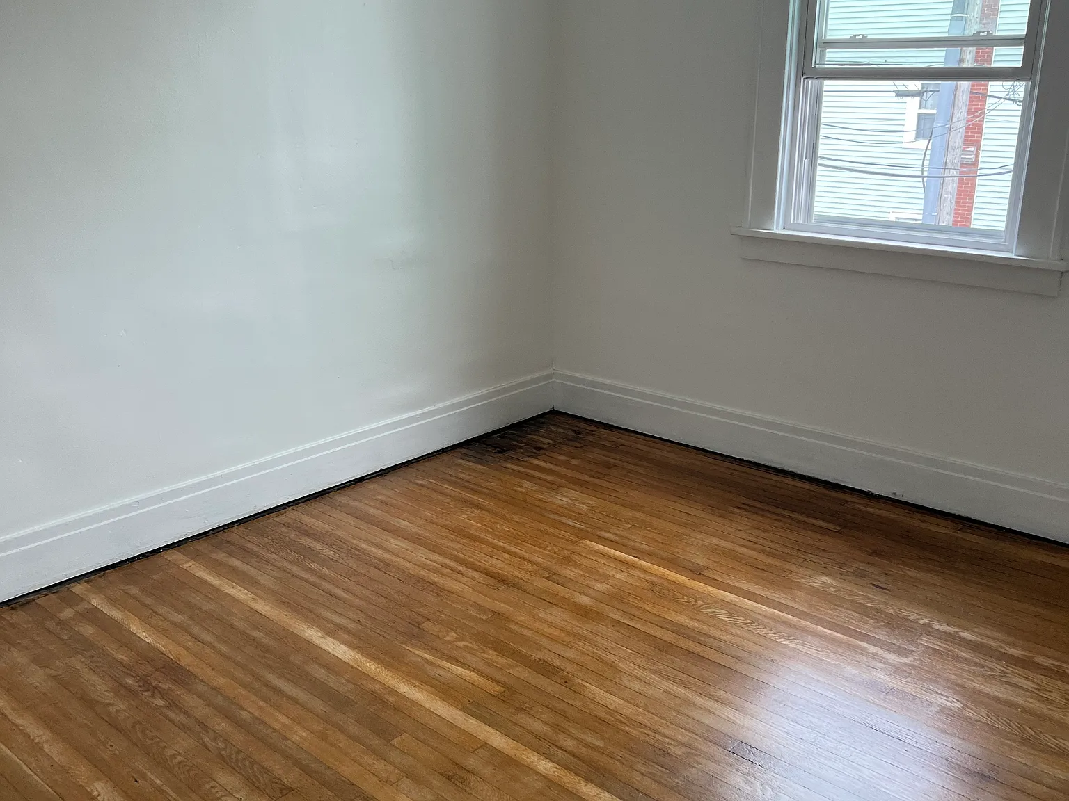 3 bed, 1300 sqft, $1,500 — Photo 4