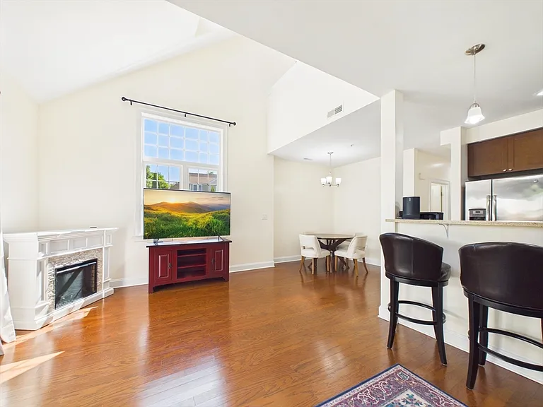 70 Endicott St #106 — Photo 11