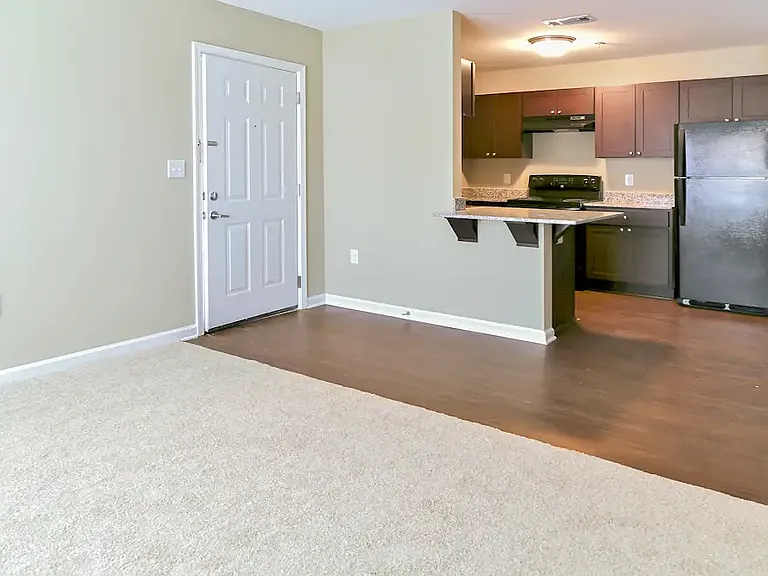 Summit Apartments — Photo 13