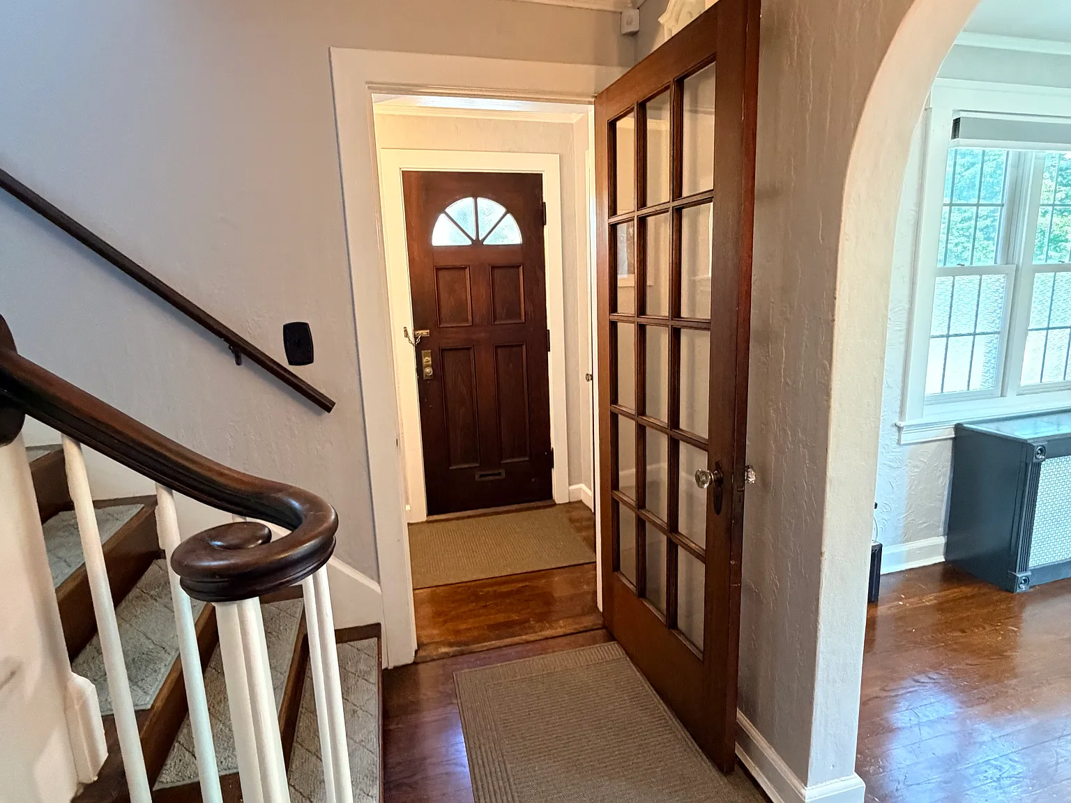 3 bed, 1.5 bath, 1461 sqft, $3,400 — Photo 2