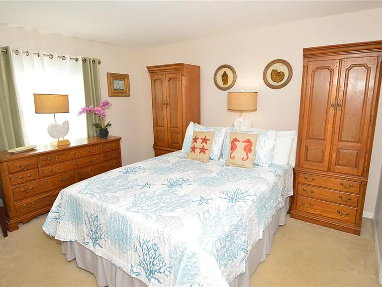 213 Seahorse Dr SE #B — Photo 23