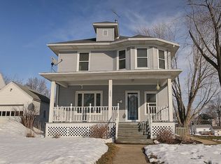 1807 9th Ave, Belle Plaine, IA 52208