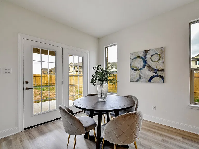 108 Redcliff Path — Photo 14