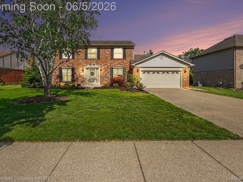 1st image of 18454 Queensbury Dr