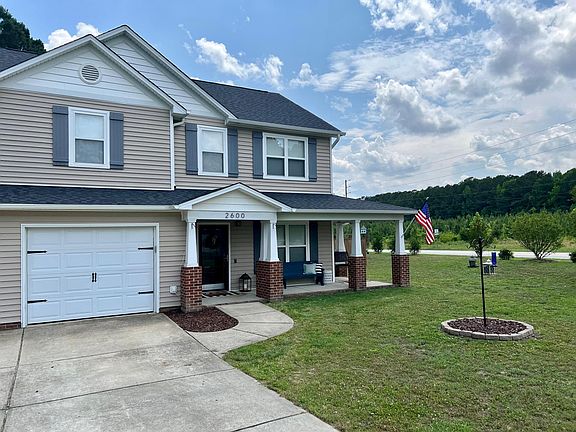 So close to downtown, yet feels like country living!