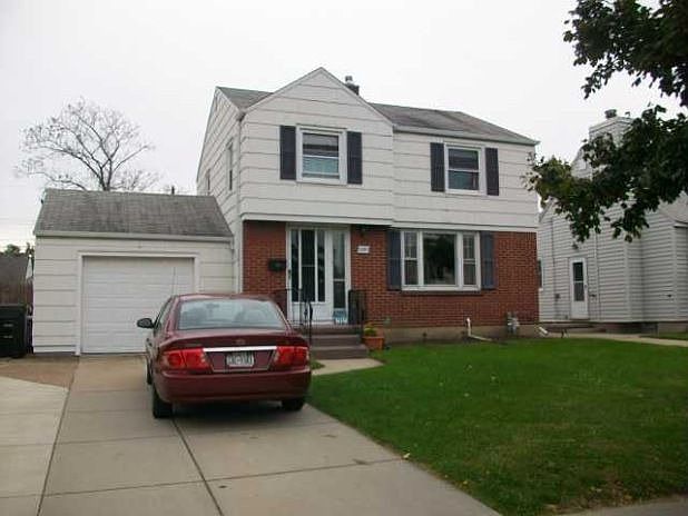 1st image of 155 Liston St