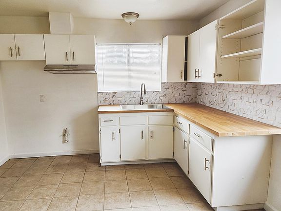 2nd image of 667 W Evans St