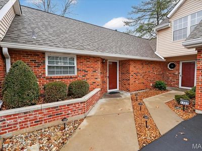 1300 Tahoe Valley Ct, Ballwin, MO, 63021