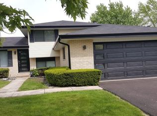 18711 Willow Ave, Country Club Hills, IL