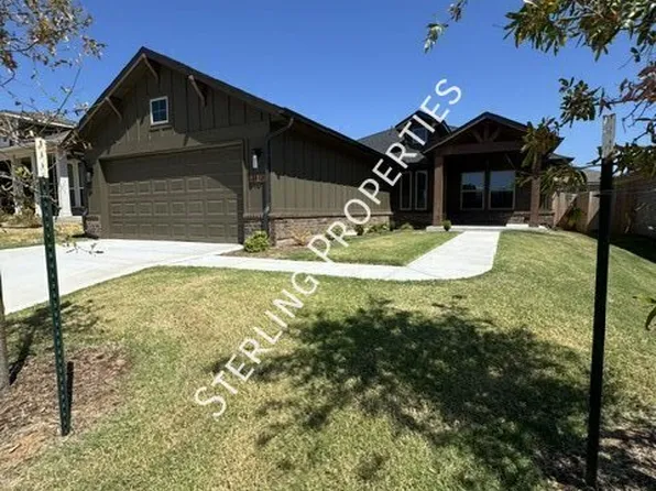310 Woodrock St, Harrah, OK 73045