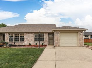 1378 Swan Dr, Franklin, IN 46131