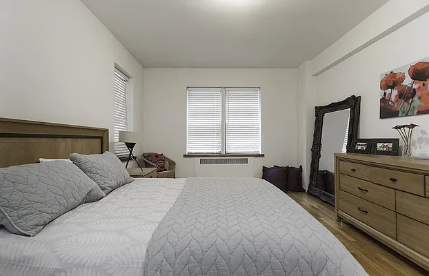 Rented by Emor Management Inc. | media 24