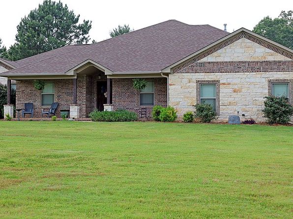 24 Heritage Blvd