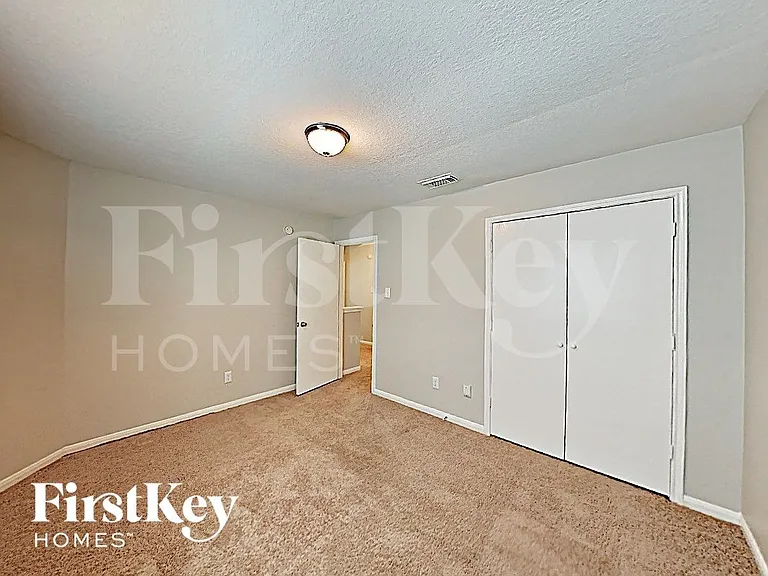 1438 Rocky Glen Ln — Photo 11