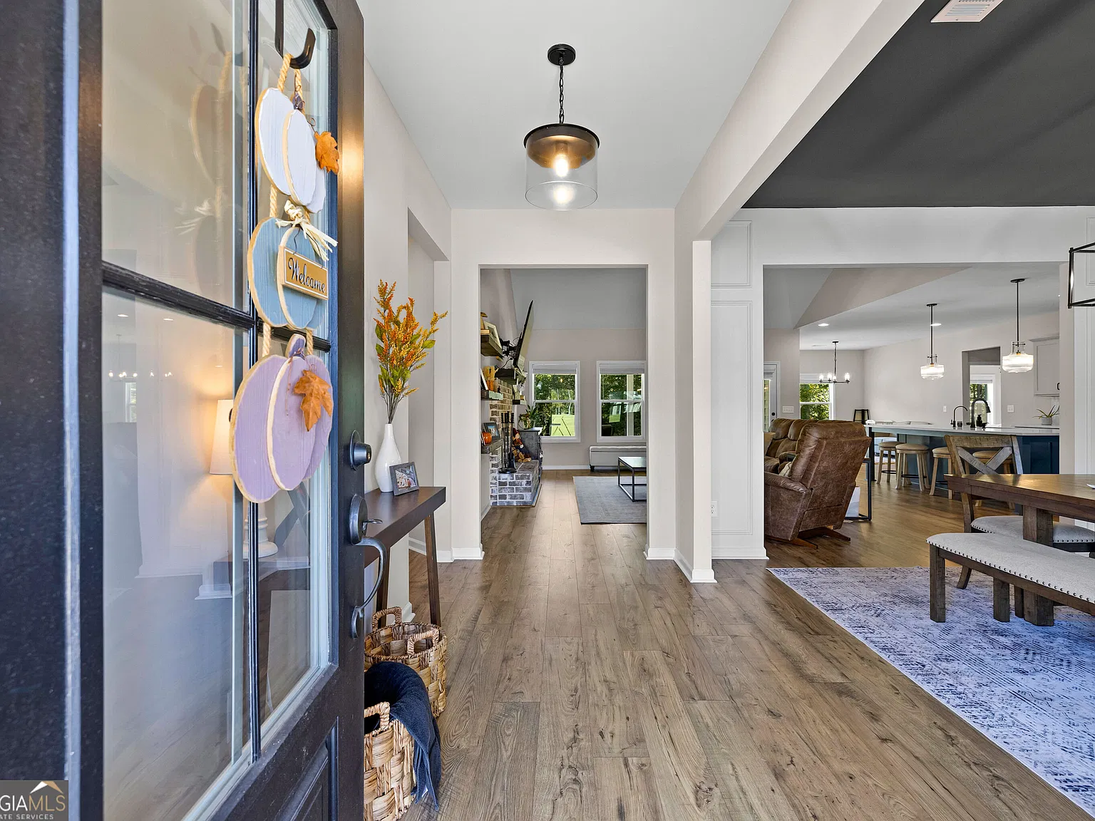 4 bed, 3.5 bath, 3046 sqft, $3,250 — Photo 2