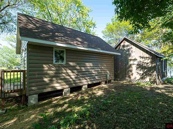 3rd image of 400 Doran Dr
