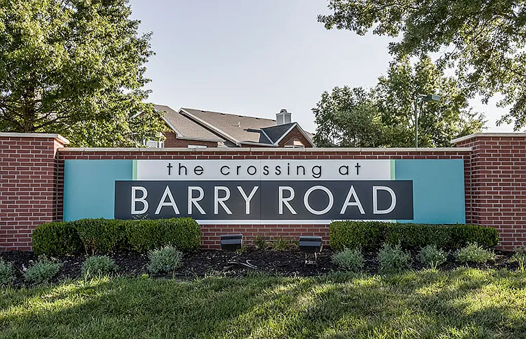 The Crossing at Barry Road Apartments — Photo 35