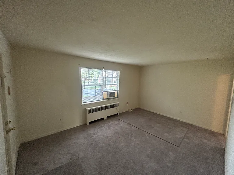 11 Dickinson Ave #C — Photo 5