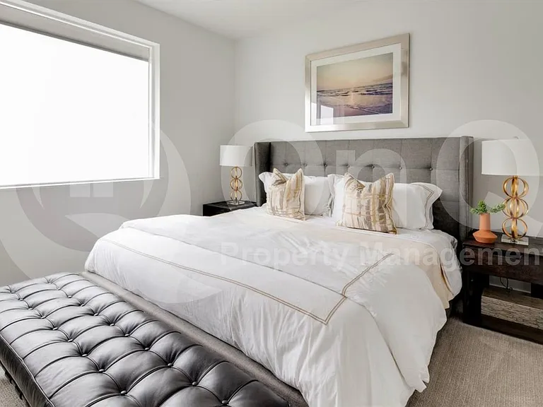 5020 Bryan St #305 — Photo 16