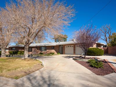 44532 3rd St E, Lancaster, CA, 93535