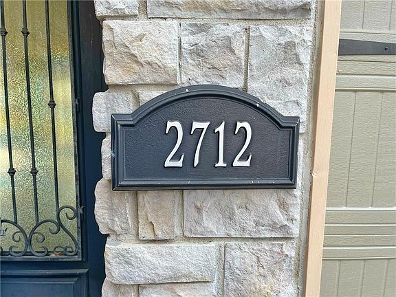3rd image of 2712 Everest Ave
