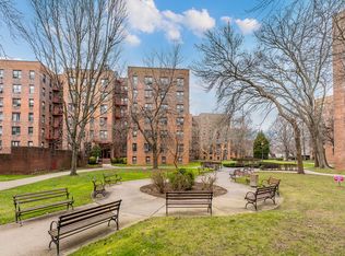 150-29 72nd Rd #1E, Flushing, NY 11367