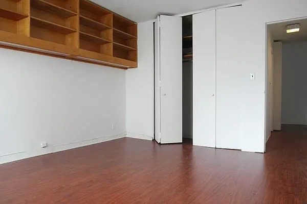 Sold by Cicada International LLC | media 7