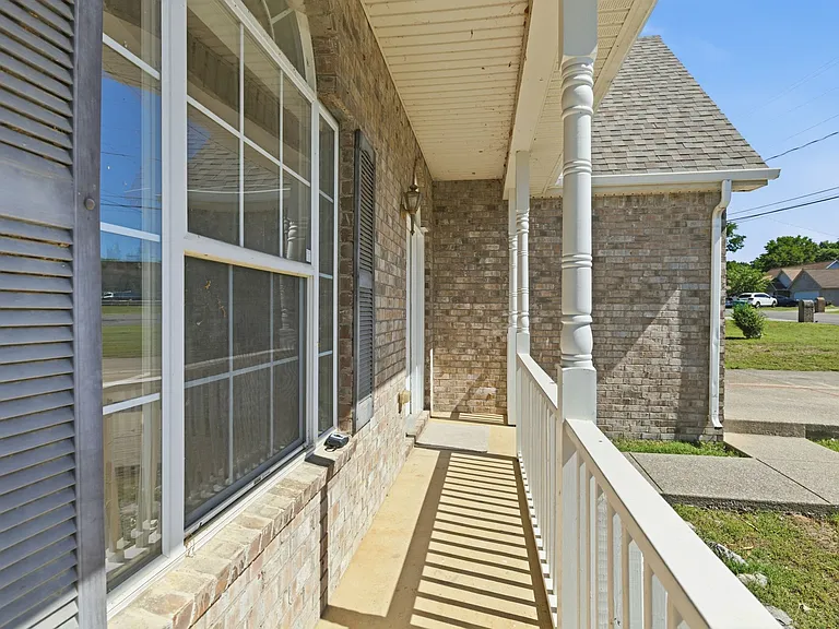 349 Clearlake Dr — Photo 5