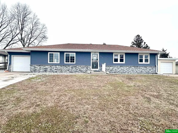 916 12th St, Wisner, NE 68791