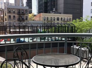 224 E 52nd St APT 5, New York, NY