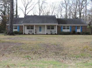 3613 Fox Chase Rd, Trent Woods, NC 28562