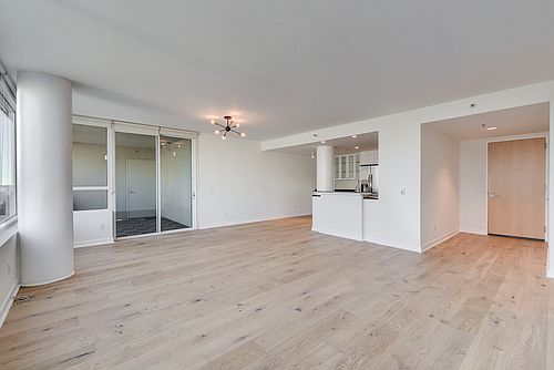 5th image of 1388 Gough St APT 805
