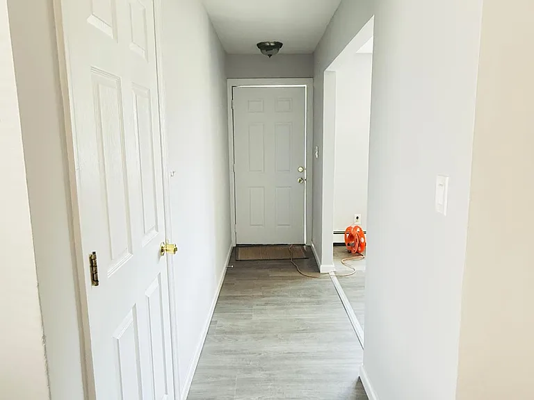 95 Wellesley St #1 — Photo 6